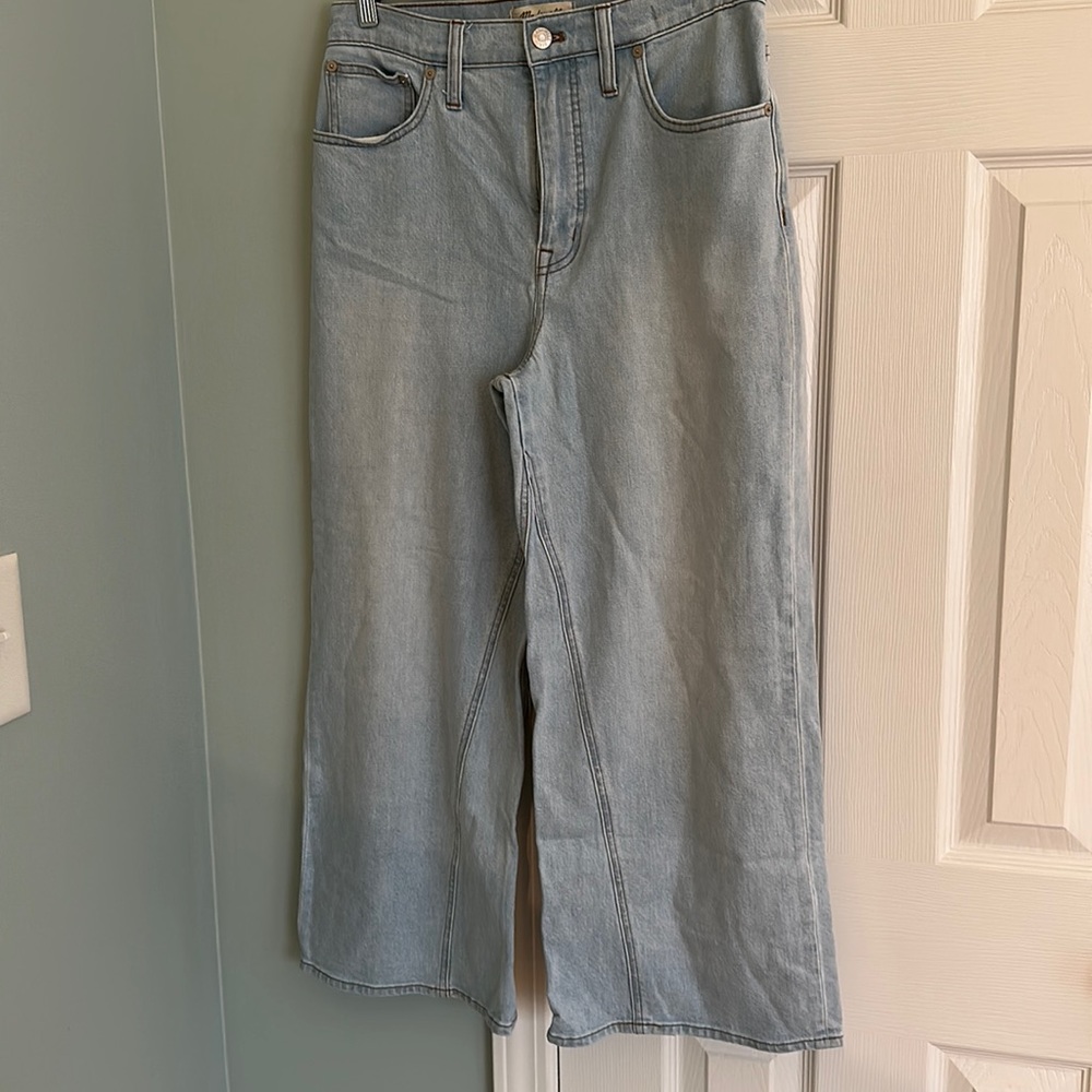 Madewell •